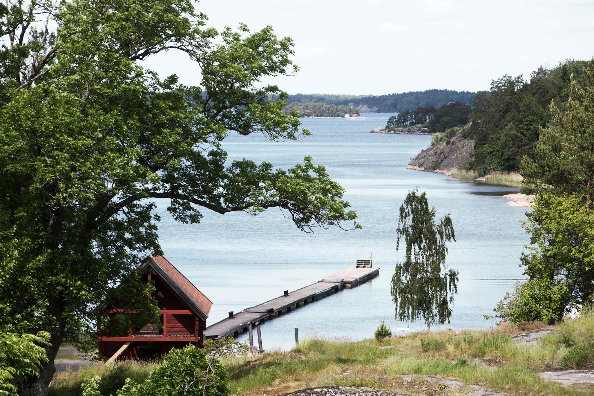 sjöutsikt från skeviks gård